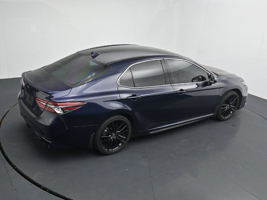 Used 2022  Toyota XSE image 16