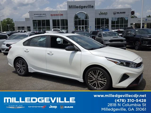 Used 2024 White Kia GT-Line image 1