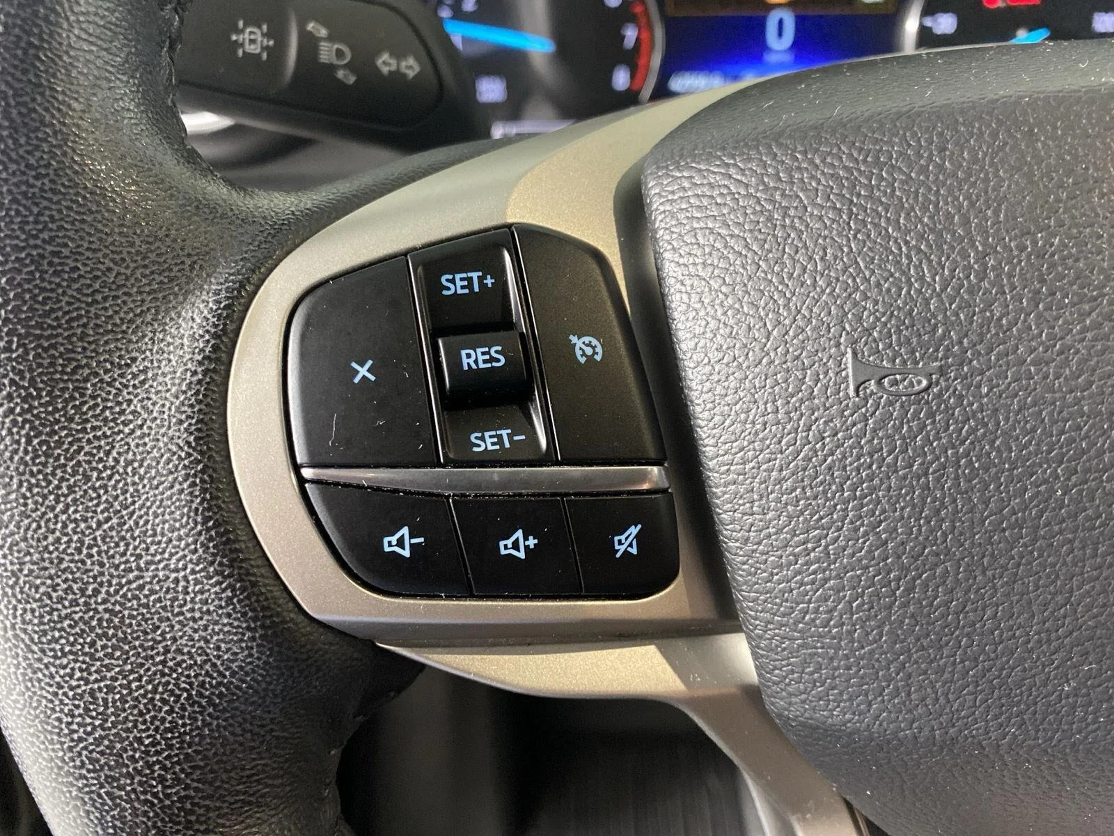 Used 2023 Agate Black Ford XLT image 14