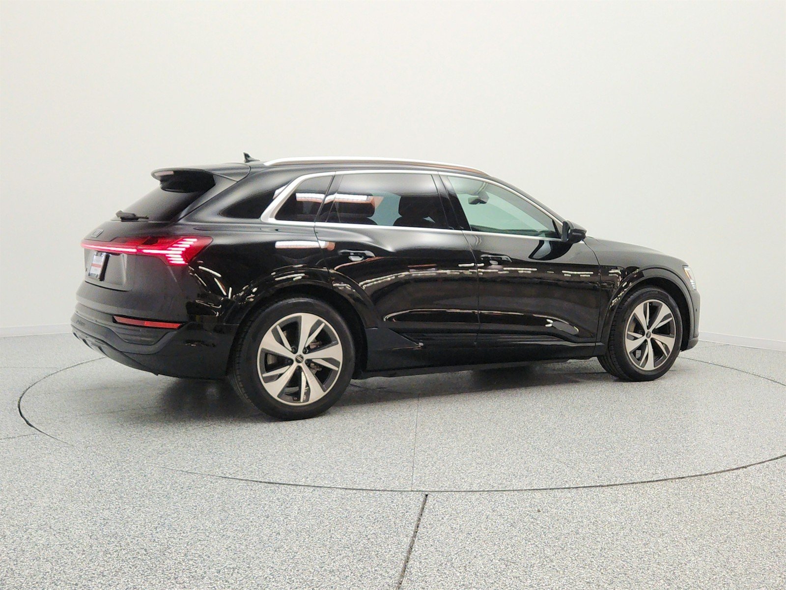 Used 2024 Mythos Black Metallic Audi Premium Plus image 5