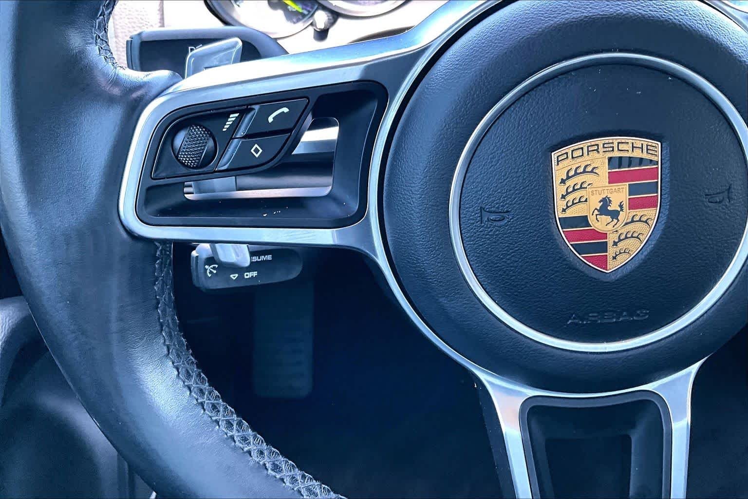 Used 2016 Black Porsche S E-Hybrid image 22
