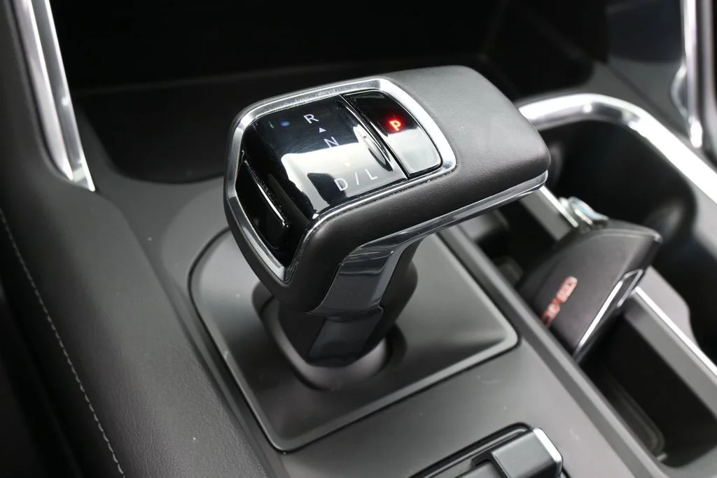 Used 2023 Sterling Metallic GMC Denali image 33
