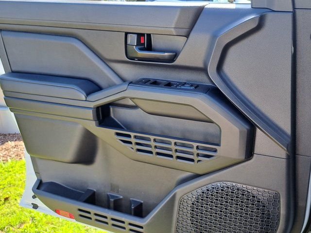 Used 2025 White Toyota SR image 19