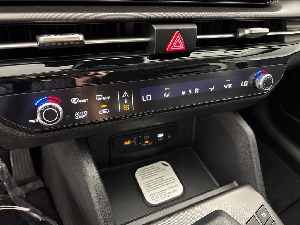New 2026 Glacial White Pearl Kia EX image 39