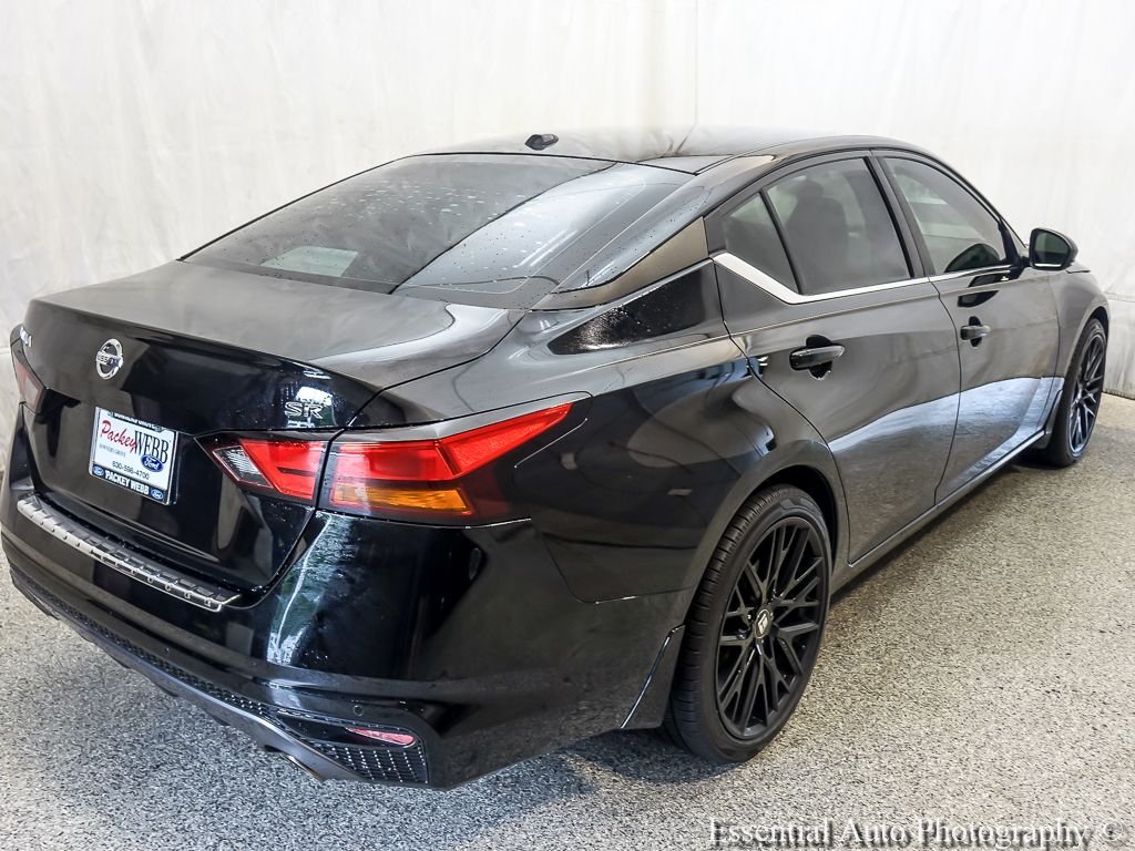 Certified Used 2021 Super Black Nissan 2.5 SR image 8