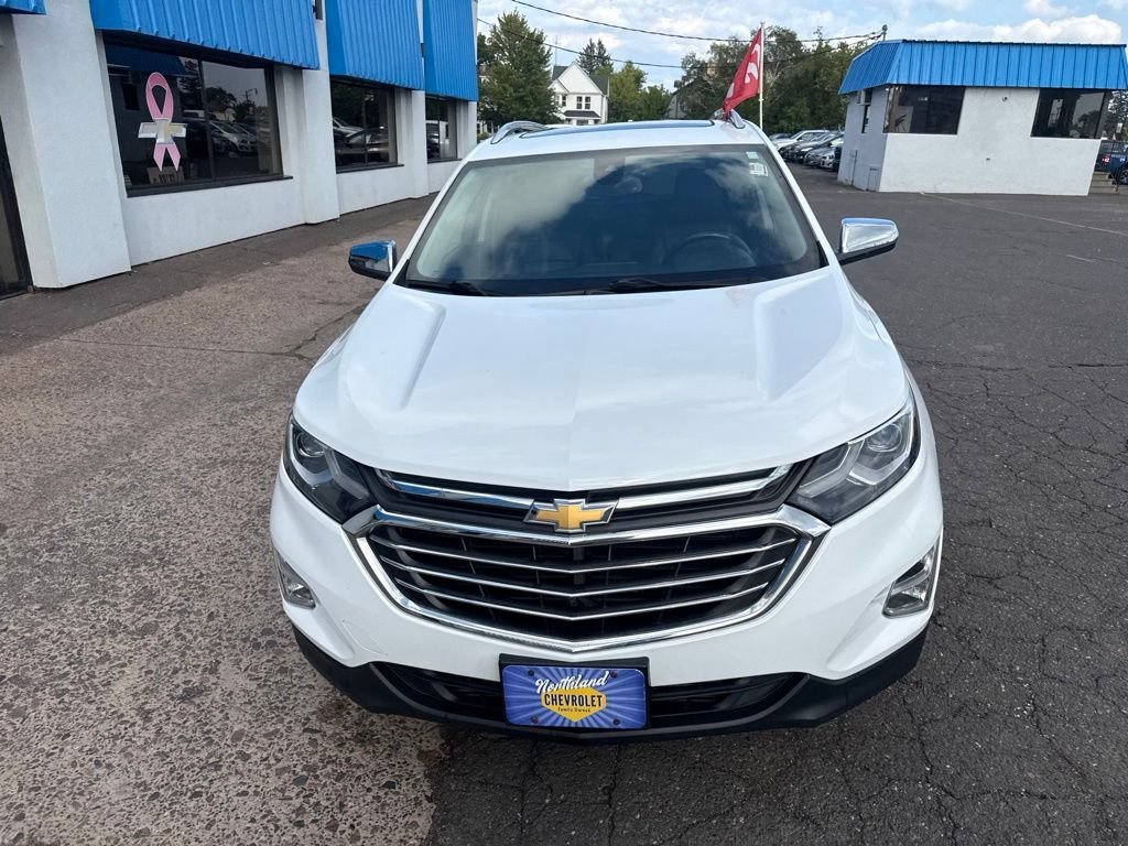 Used 2018 SUMMIT WHITE Chevrolet Premier image 4