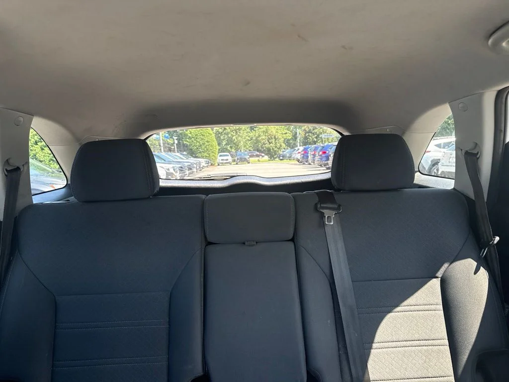 Used 2019 White Kia LX image 13