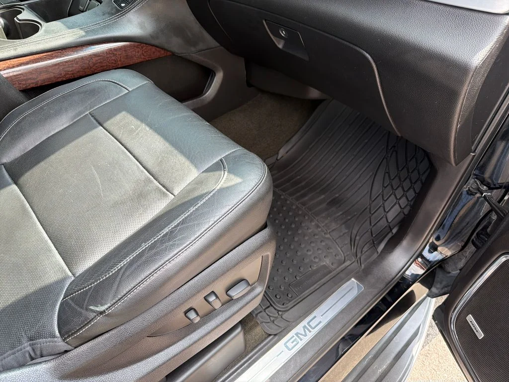 Used 2017 Black GMC SLT image 41
