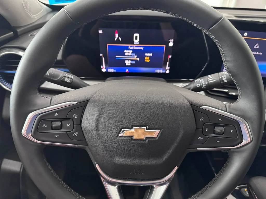 2025 Chevrolet Trax LT - Photo 13