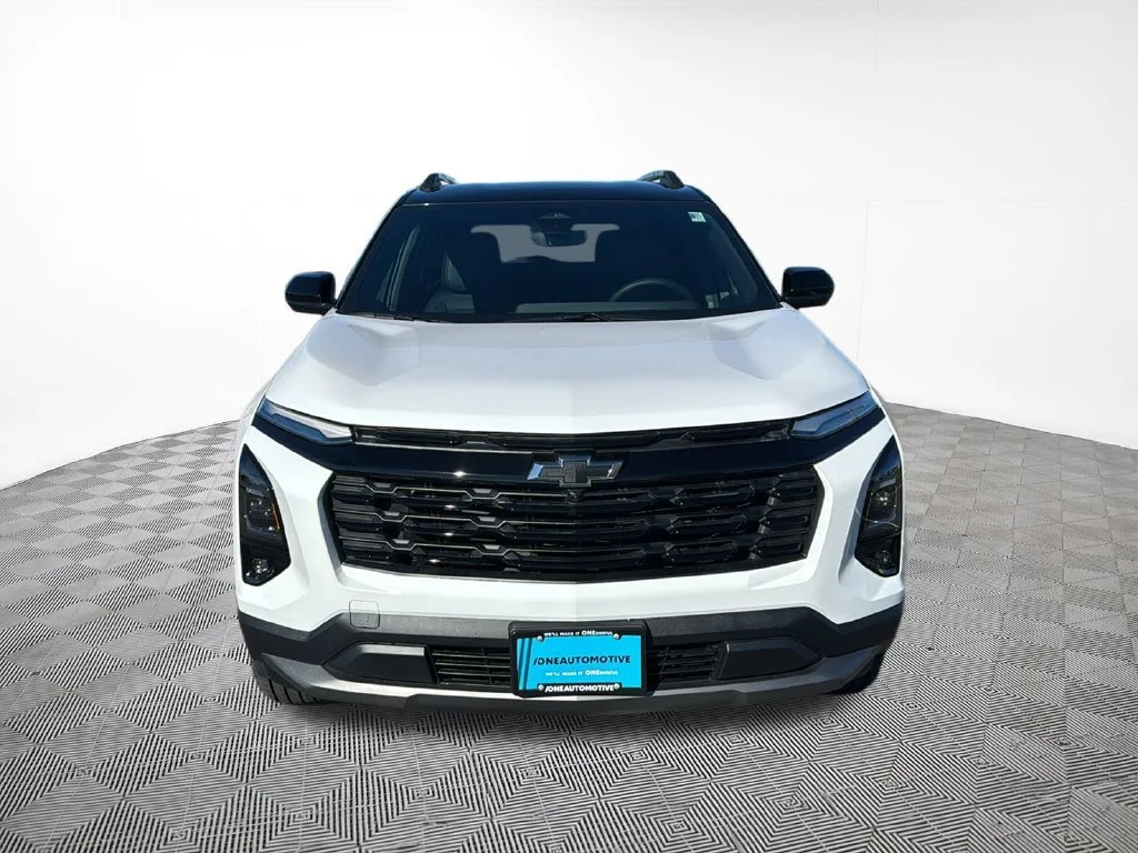 New 2027 Summit White Chevrolet LT image 3