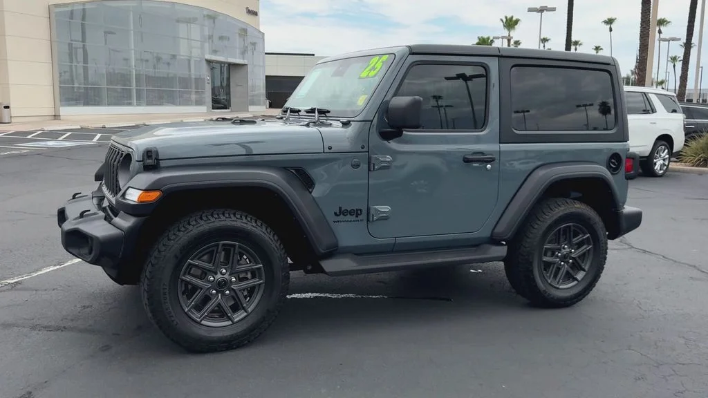 Used 2025 Gray Jeep Sport S image 6