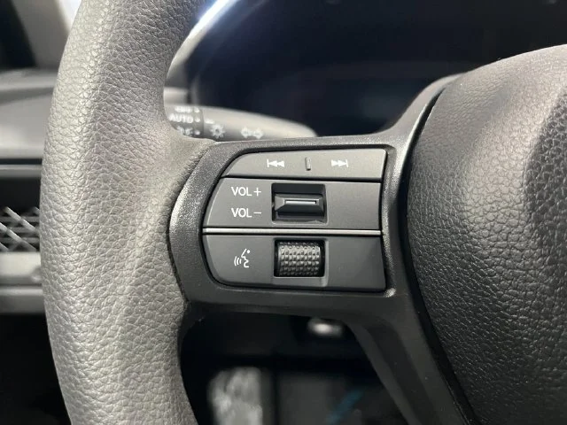New 2026 Platinum White Pearl Honda LX image 15
