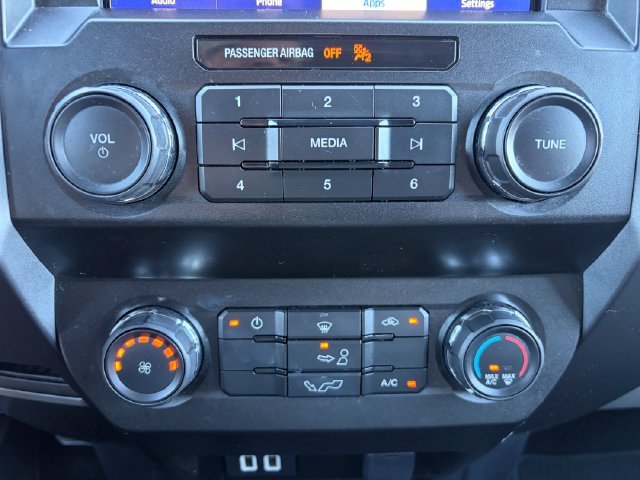 Used 2019 Magnetic Ford XLT image 19