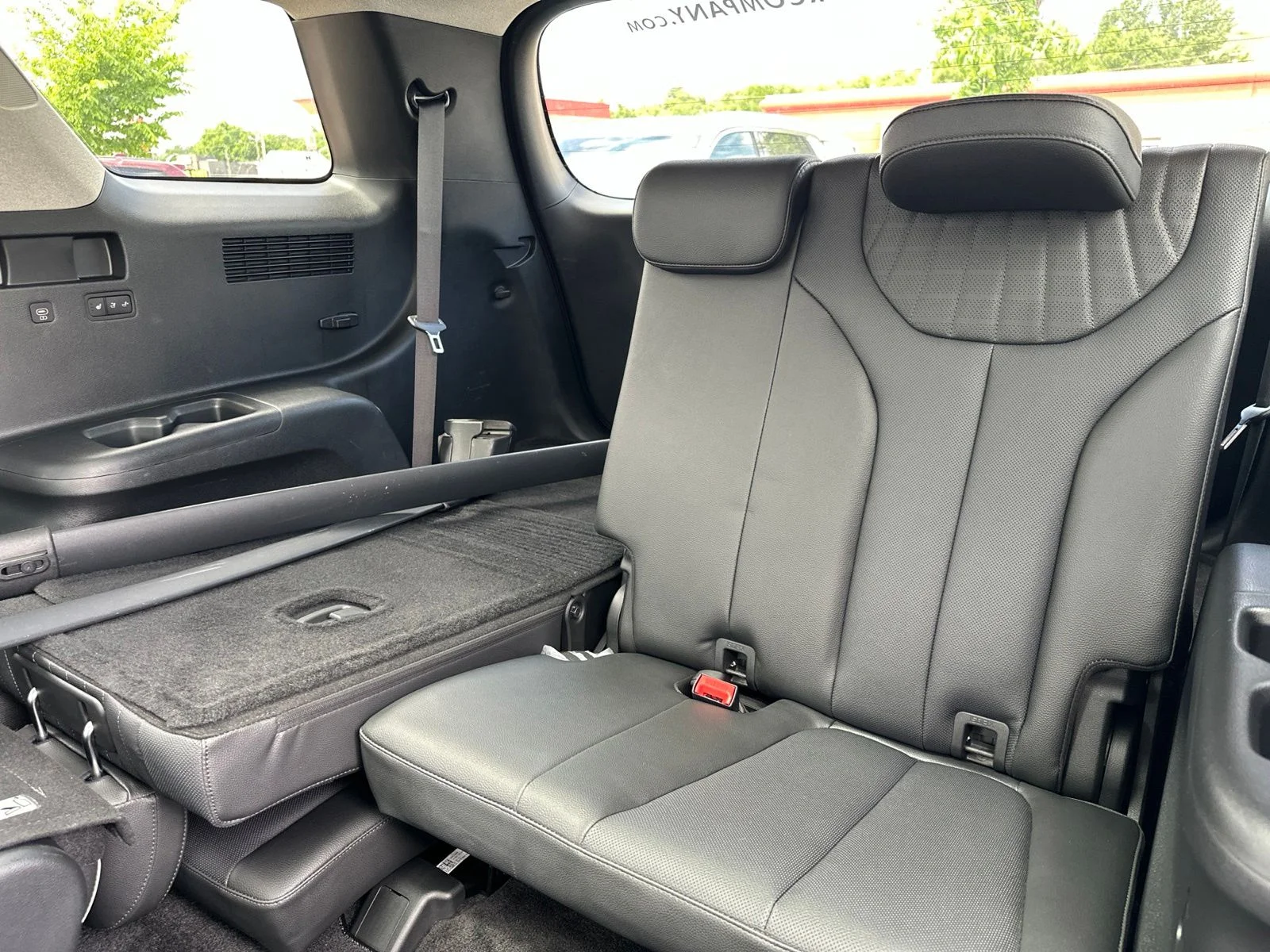 Used 2023 Red Hyundai Limited image 22