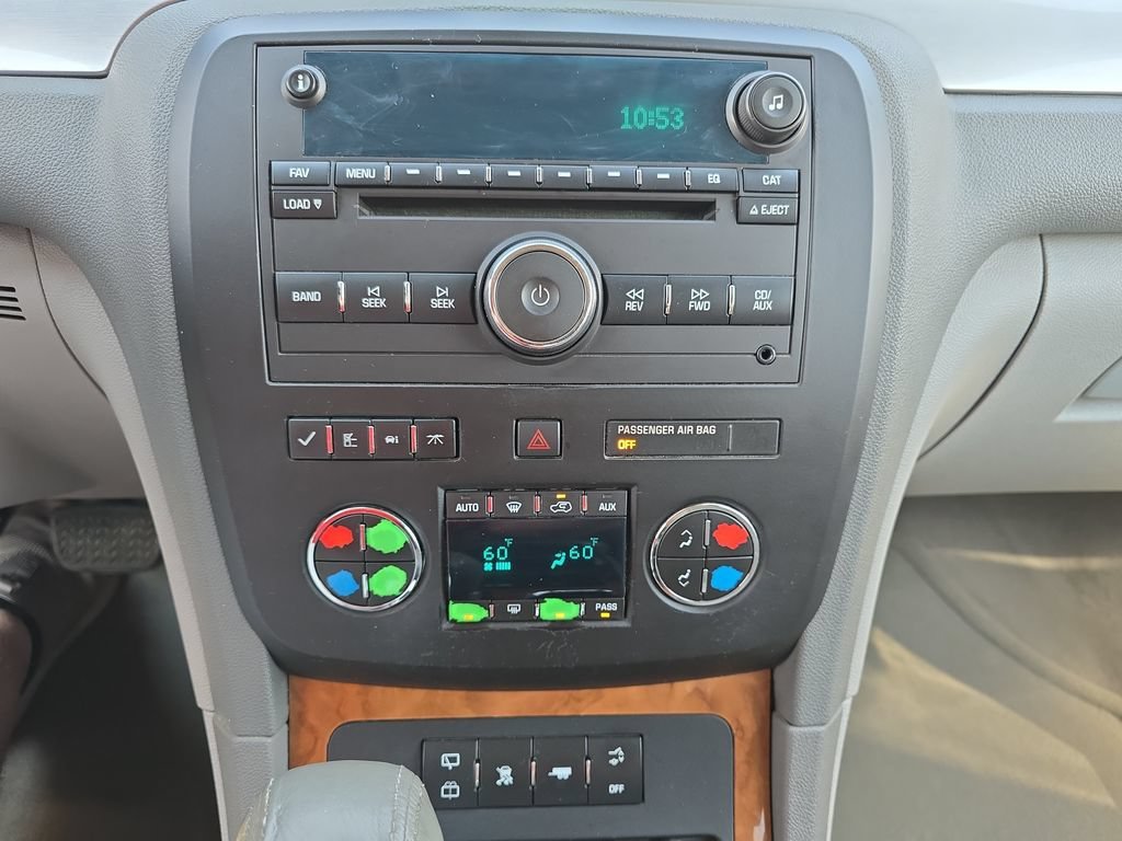 Used 2008 WHITE OPAL Buick CX image 23