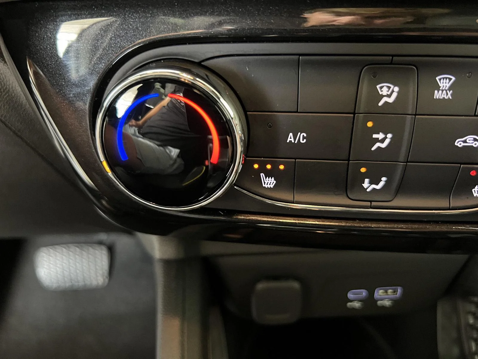 Used 2025 Sterling Gray Metallic Chevrolet ACTIV image 22