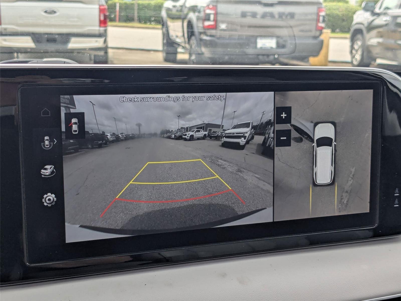 Used 2023 Silver Hyundai SEL image 21