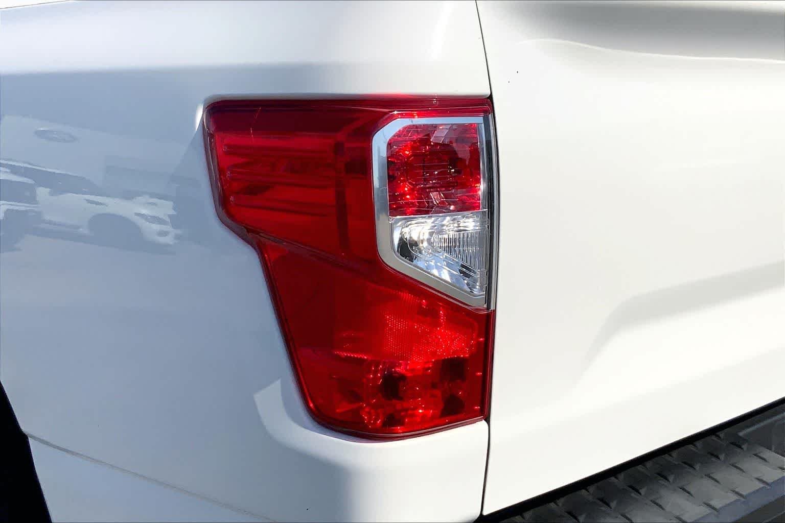 Certified Used 2021 Glacier White Nissan S image 24