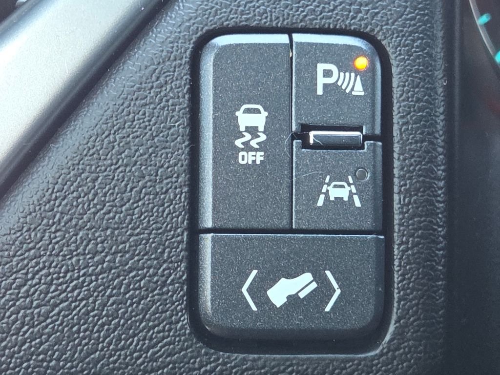 Used 2016 Black Chevrolet LS image 33