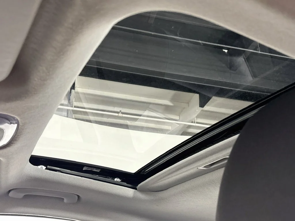 Used 2025 Gray Hyundai SEL Convenience image 19