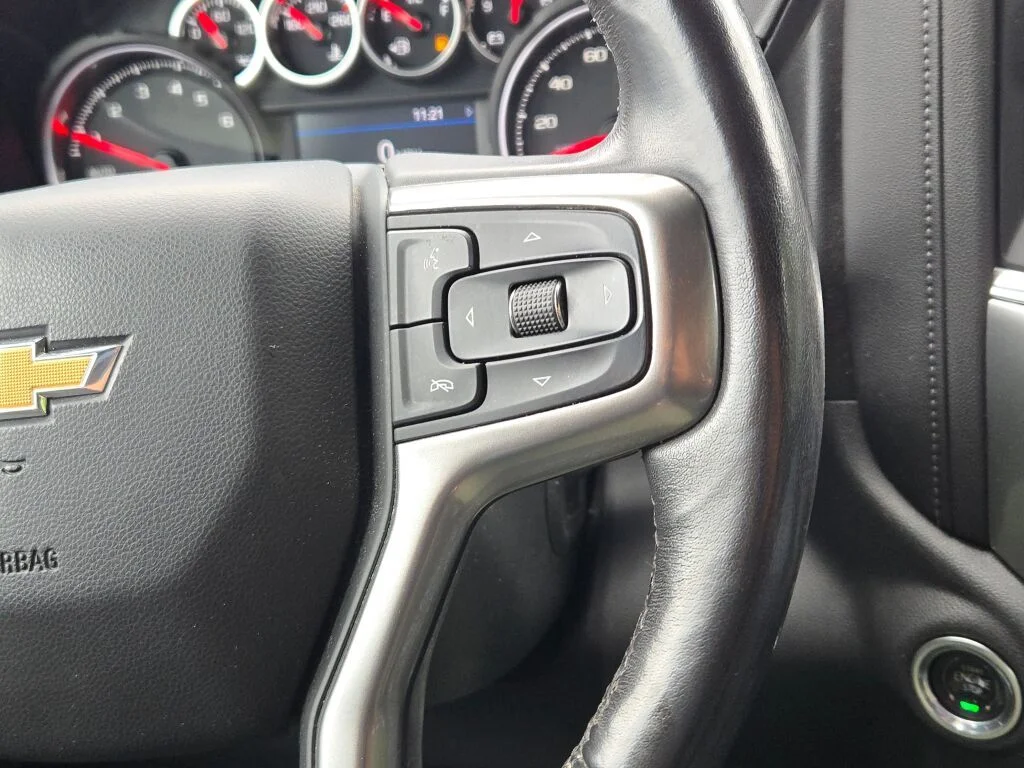Used 2020 Black Chevrolet LT image 29