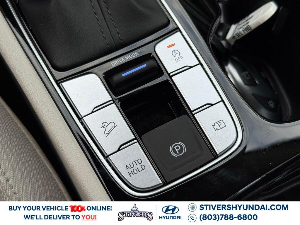 New 2026 Black Hyundai SEL FWD image 31