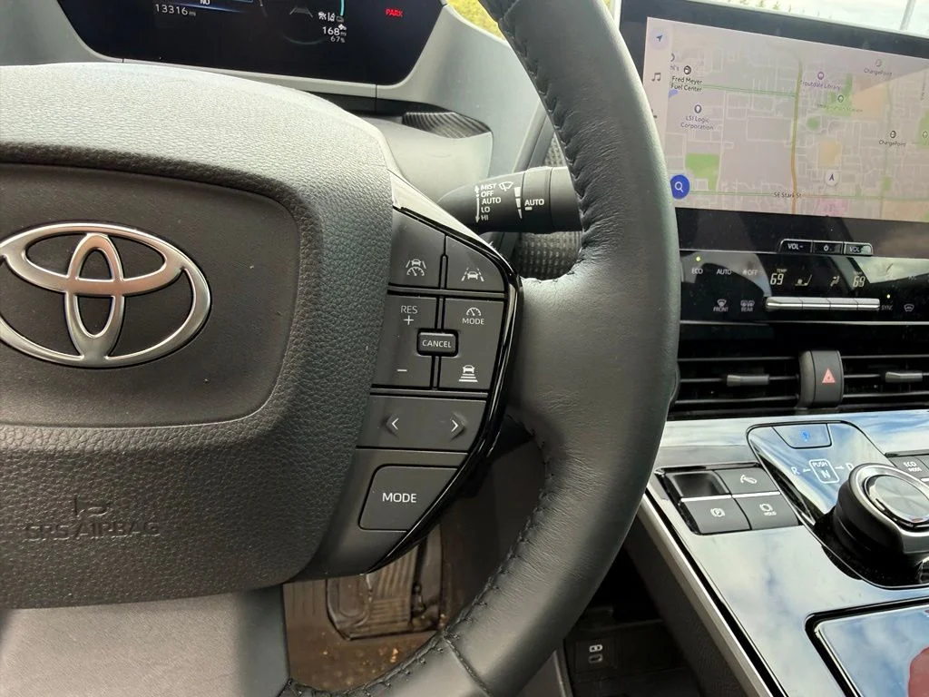 Used 2024 Wind Chill Pearl Toyota XLE image 11