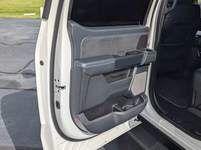 Used 2025 White Ford Platinum image 25