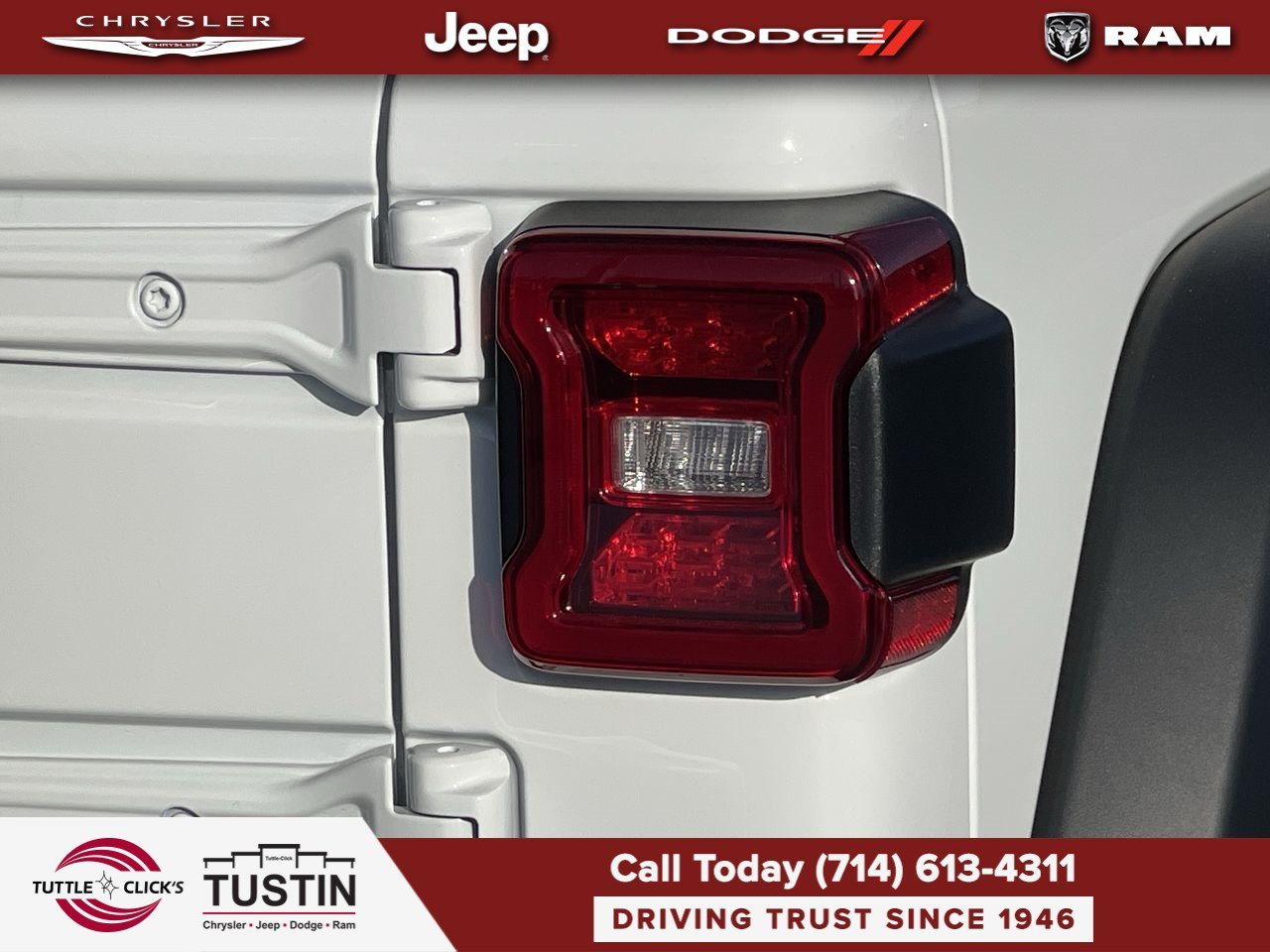 New 2026 Bright White Clear-Coat Exterior Paint Jeep Sport S image 9