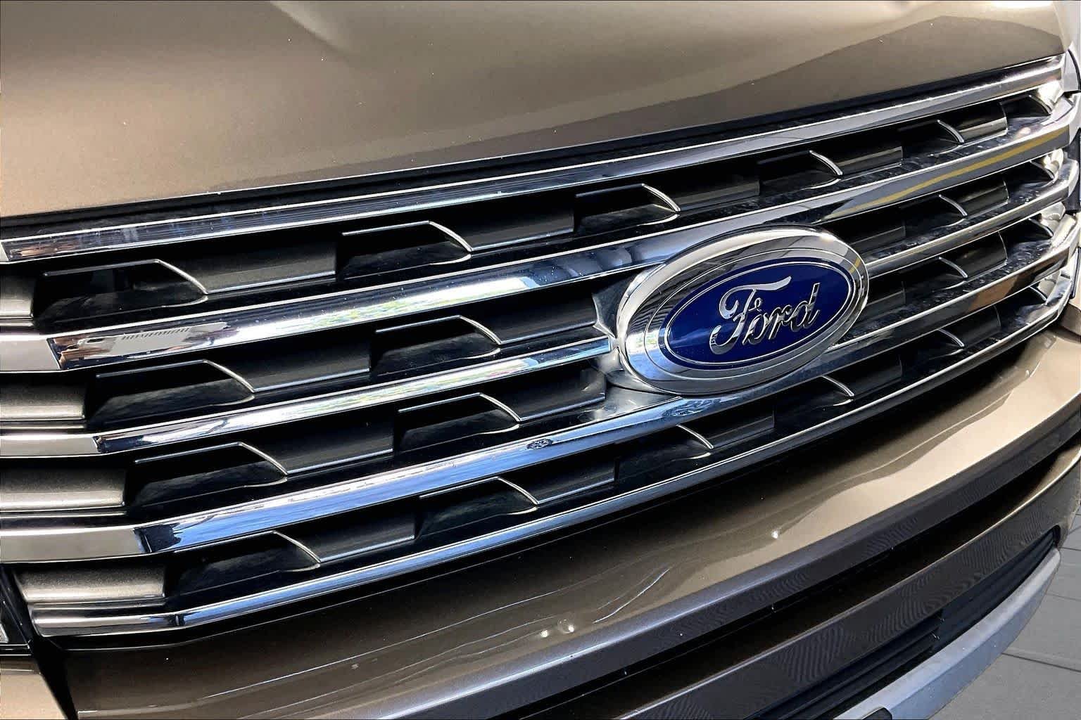 Used 2019 Stone Gray Metallic Ford XLT image 57
