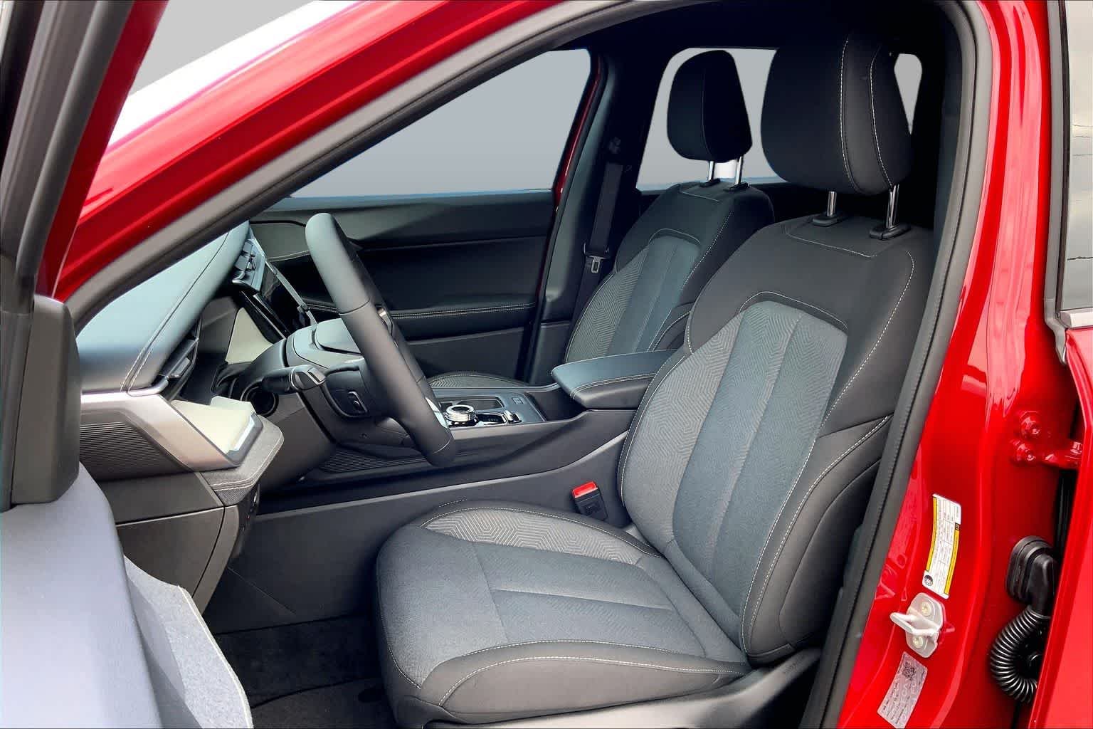 New 2026 Red Hot Pearl-Coat Exterior Paint Jeep Laredo image 7