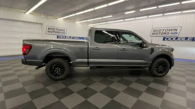 New 2026 Carbonized Gray Metallic Ford XLT image 9