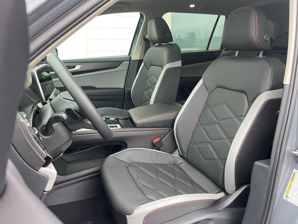 New 2026 Pure Gray Volkswagen 2.0T Peak Edition image 19