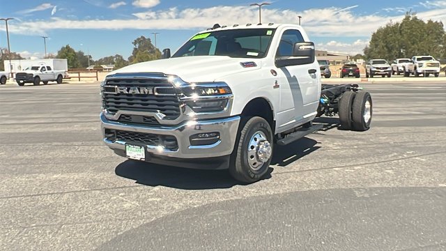 2026 RAM 3500 Chassis Tradesman - Photo 7