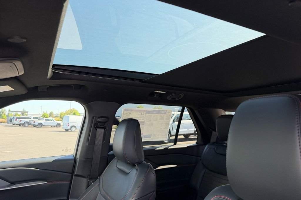 New 2026 Carbonized Gray Metallic Ford ST-Line image 22