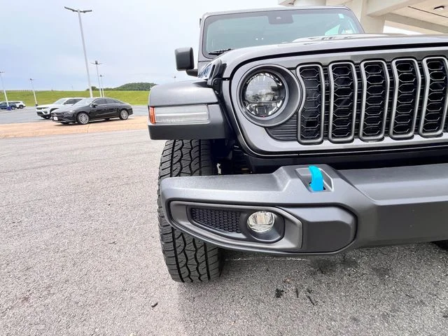 Used 2024 Crystal Metallic Jeep Rubicon 4xe image 32