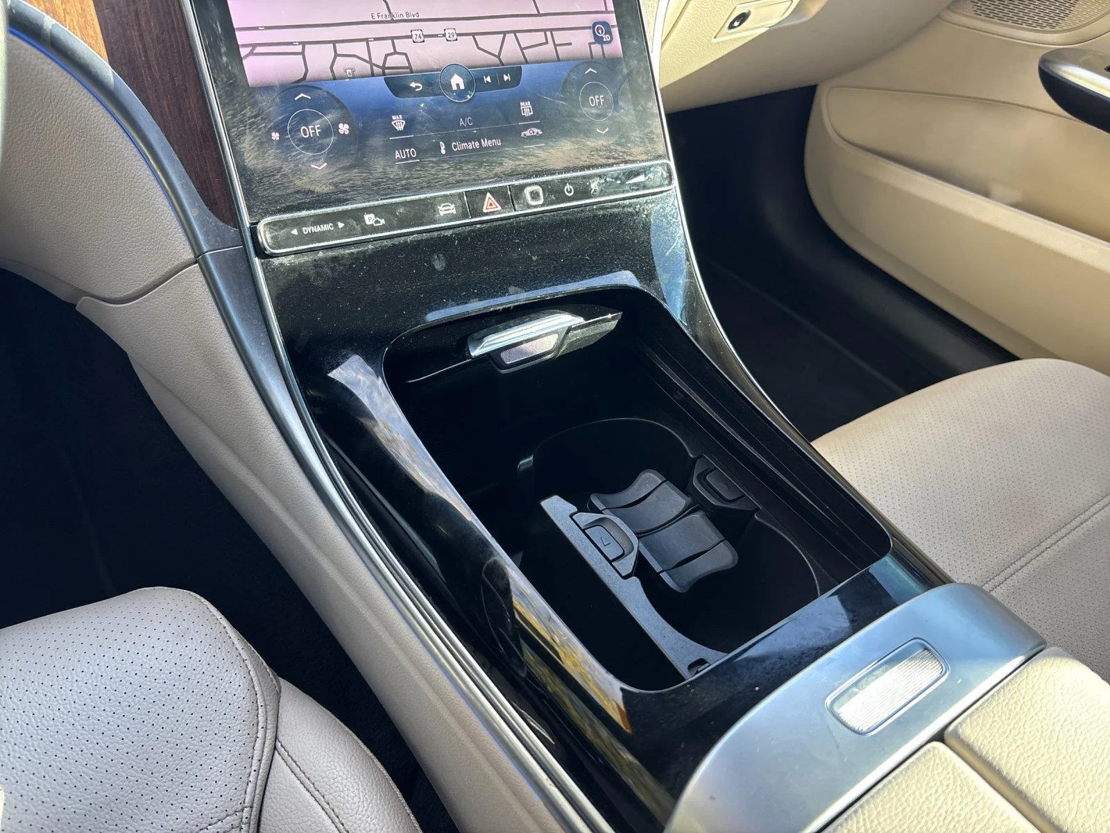 Used 2022 Graphite Grey Metallic Mercedes-Benz C 300 image 27