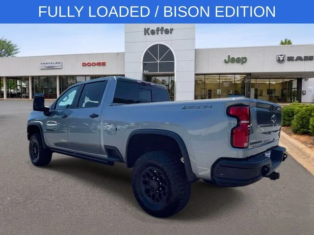 Used 2025 Gray Chevrolet ZR2 image 4