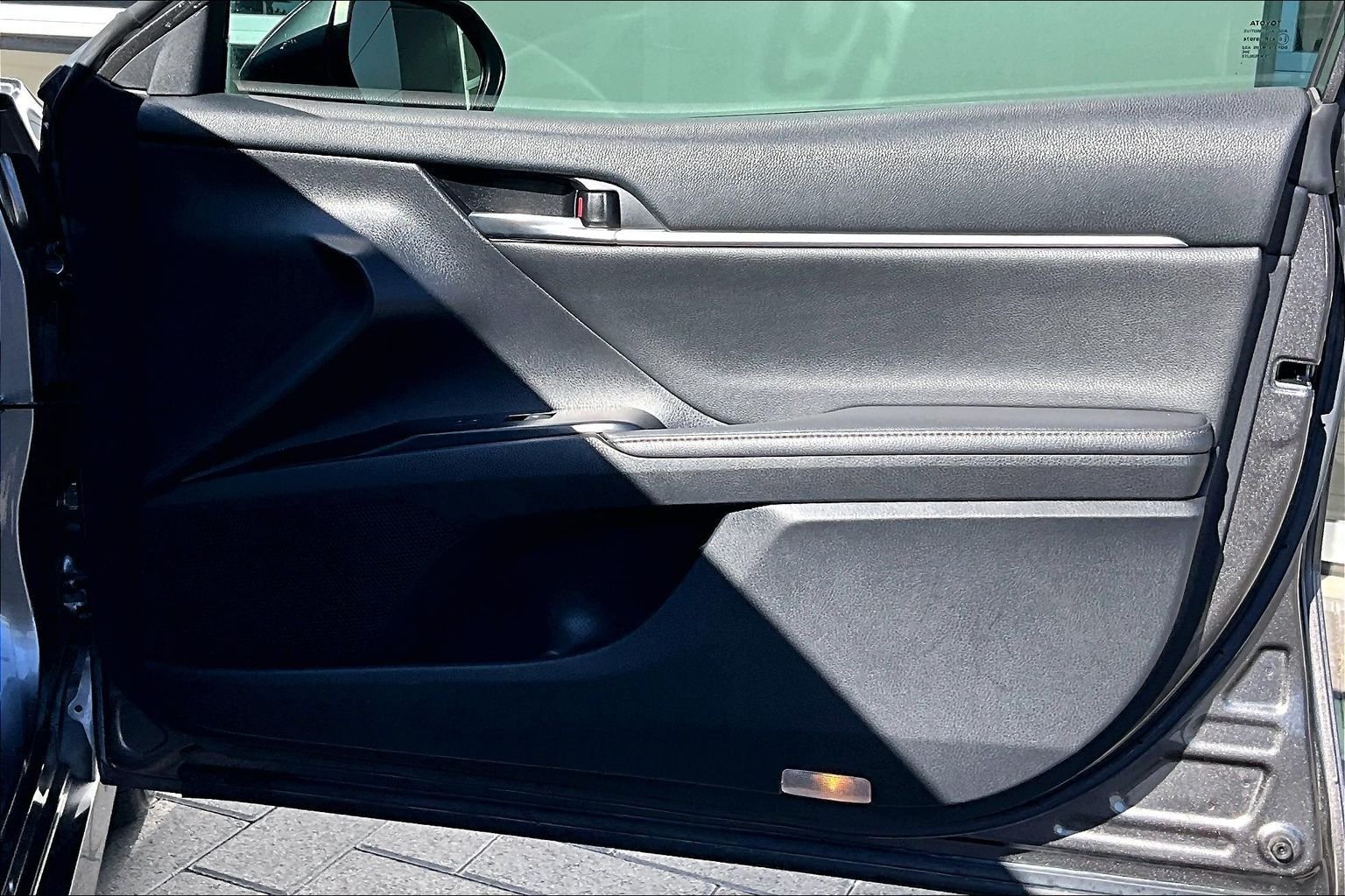 Used 2019 Gray Toyota XLE image 23