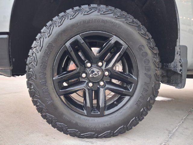 Used 2024 Gray Chevrolet LT Trail Boss image 28
