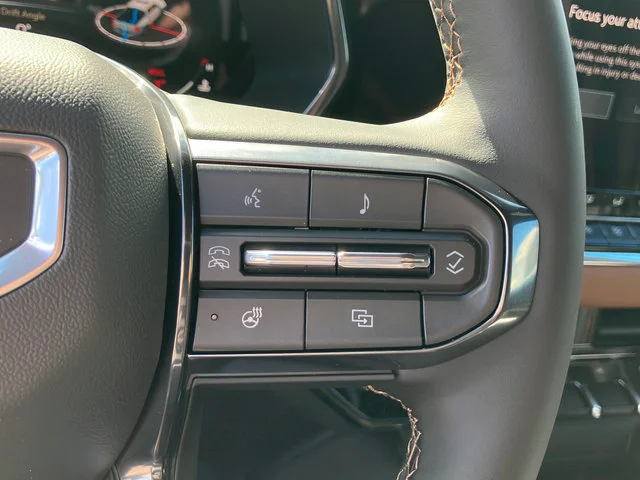2026 GMC Canyon AT4 - Photo 15