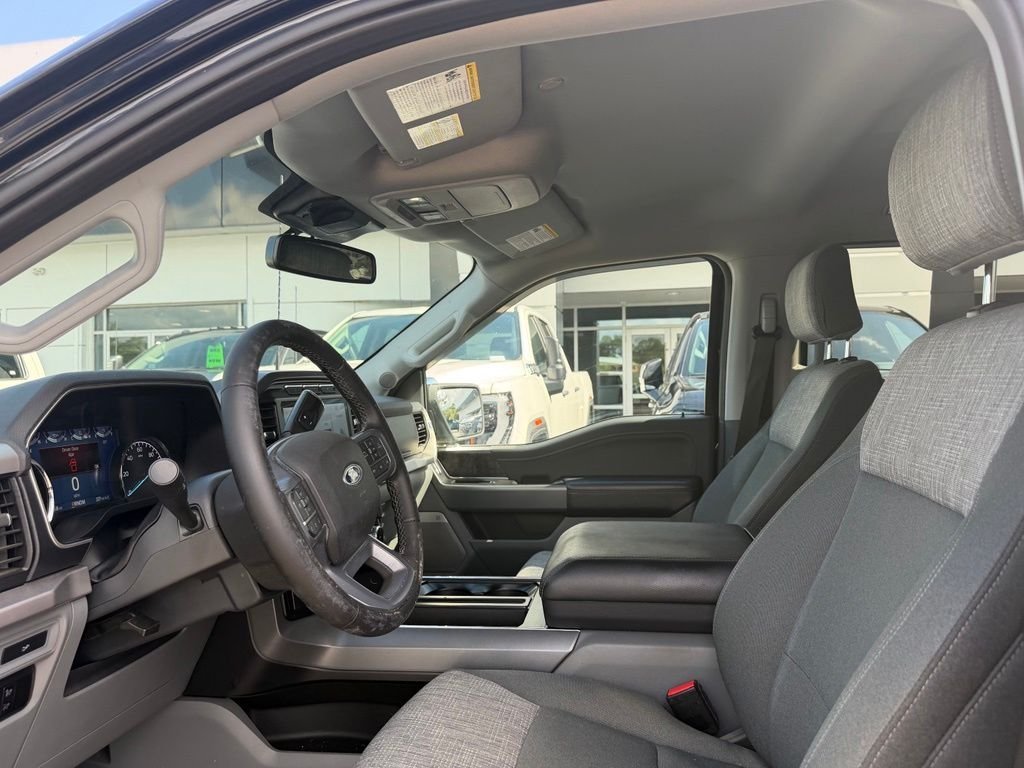 Used 2023 Blue Ford XLT image 12