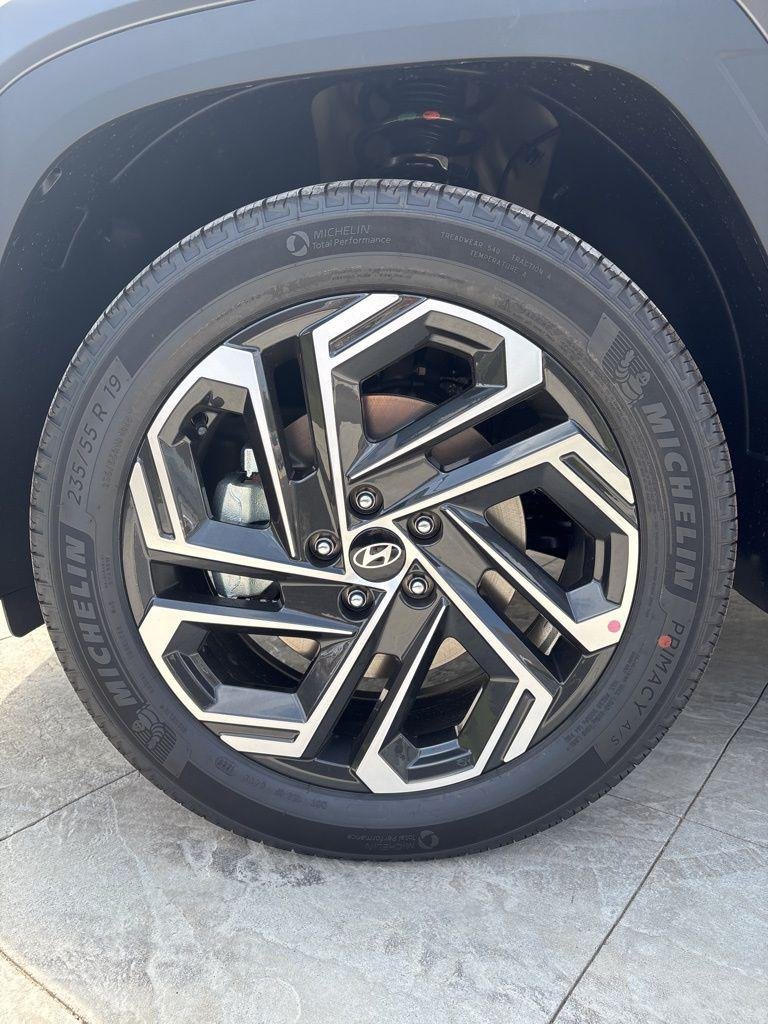 2026 Hyundai Tucson Limited - Photo 9