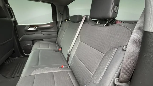 Used 2024 Sterling Gray Metallic Chevrolet LT (2FL) image 18