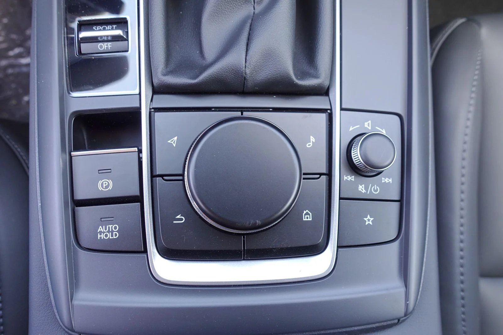 New 2026 Jet Black Mica Mazda 2.5 S Preferred image 23