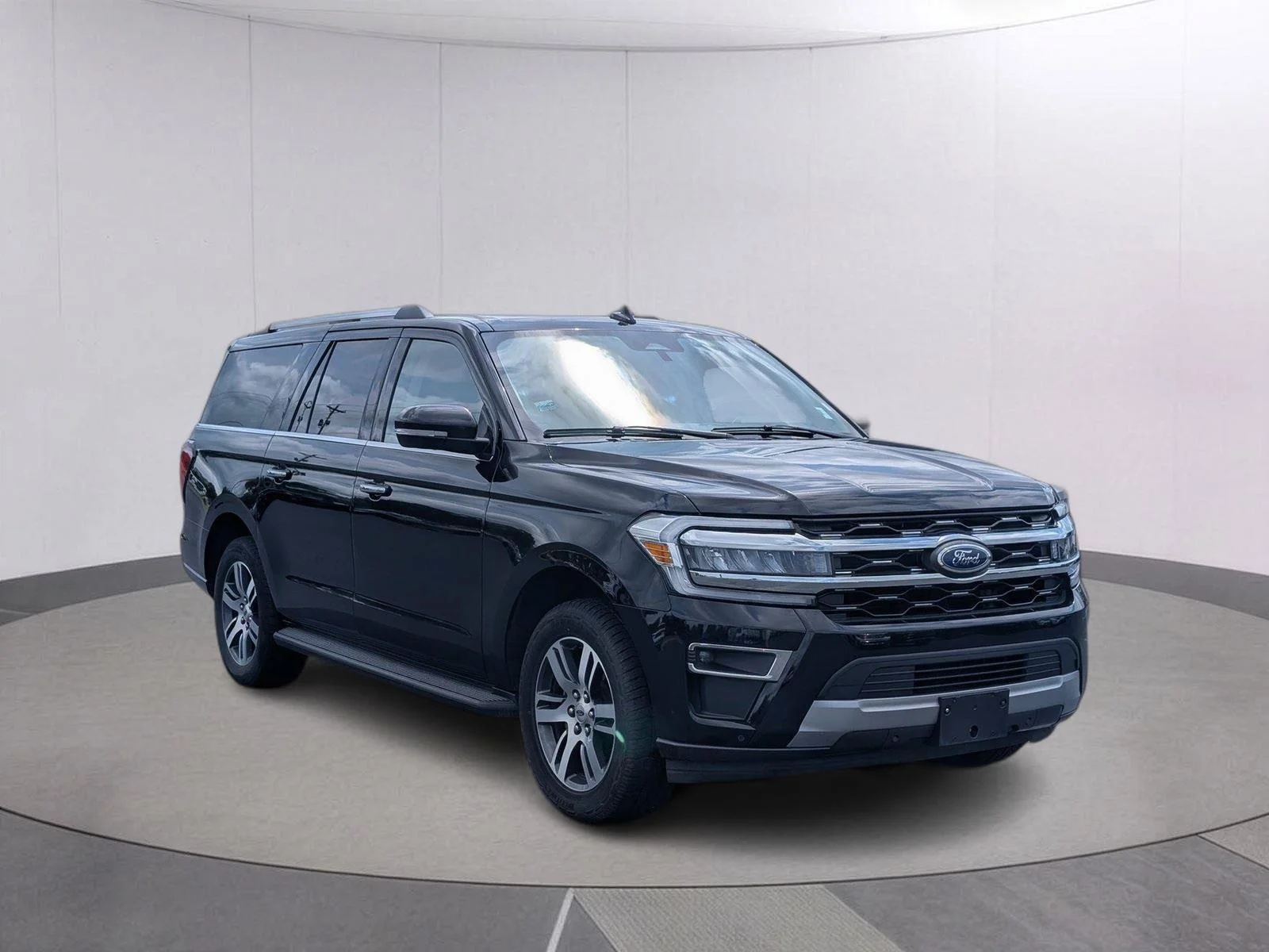 Used 2024 Agate Black Ford Limited image 7