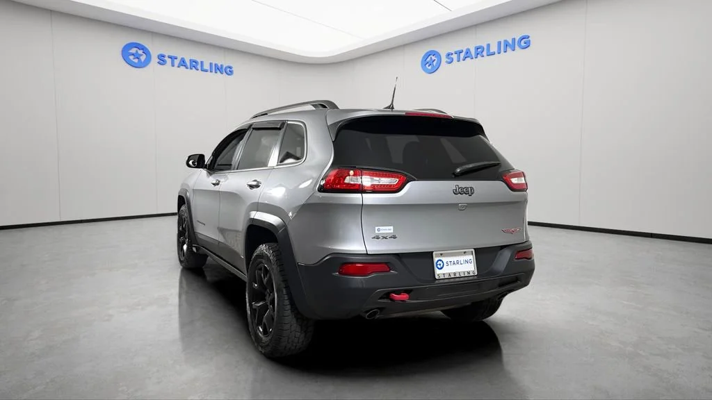 Used 2017 Silver Jeep Trailhawk 4x4 image 6