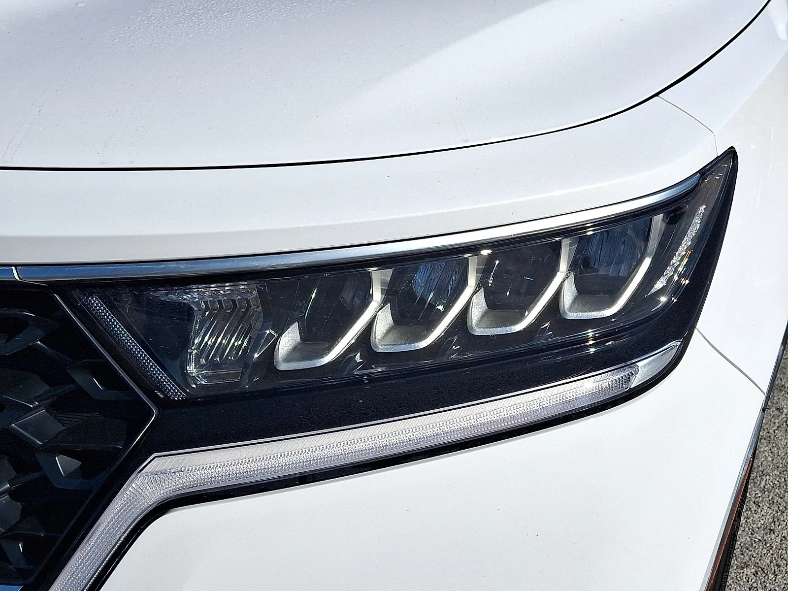 Certified Used 2023 White Kia LX image 8