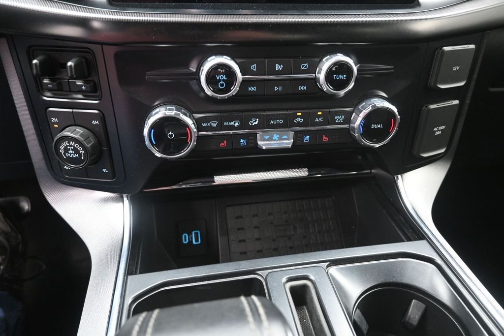 Used 2023 Silver Ford Platinum image 9