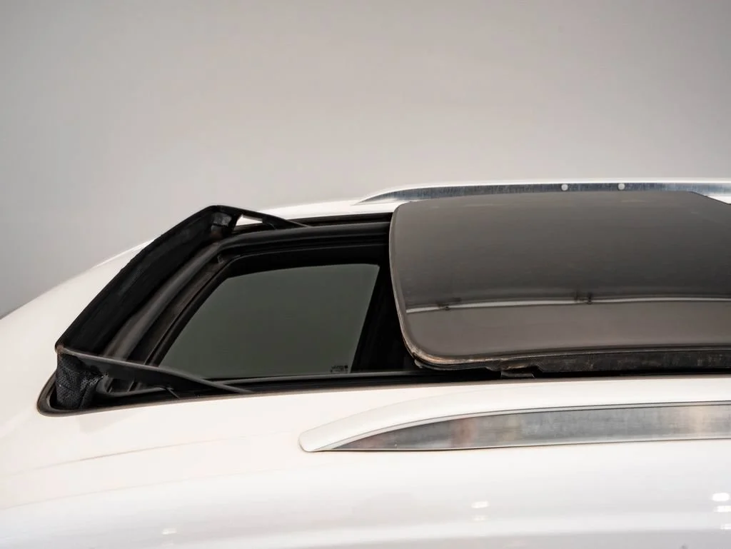 Used 2022 Crystal White Tricoat Cadillac Premium Luxury image 14